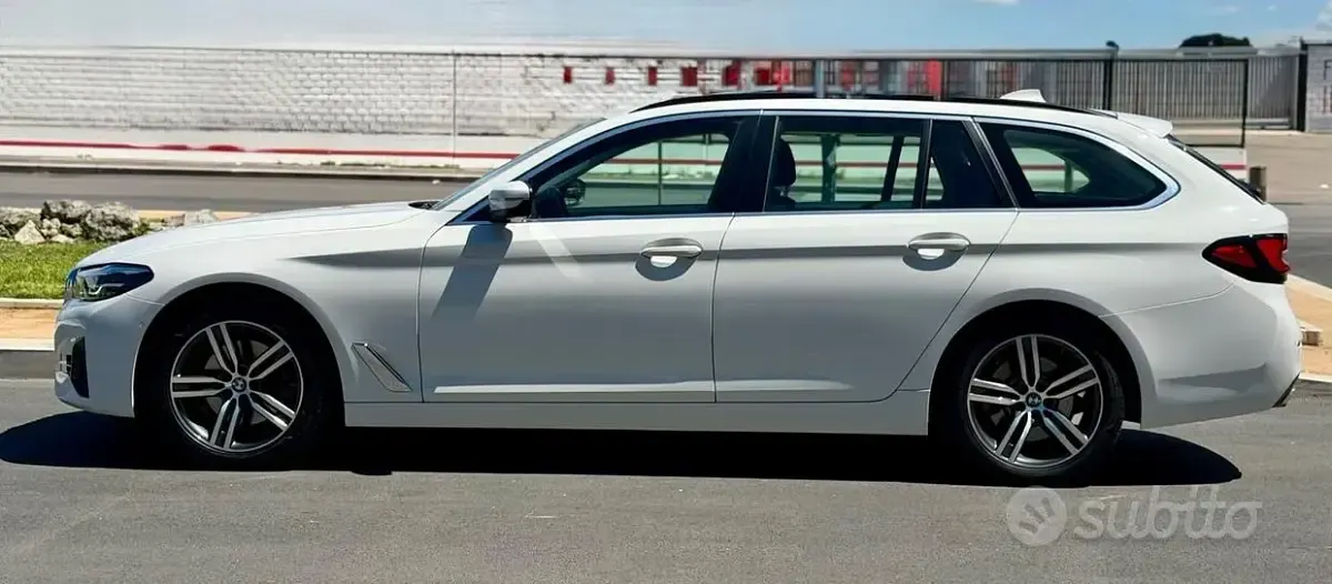 Usata BMW 520 Performance 190 CV (139 kW) 2020 Bianco Station wagon