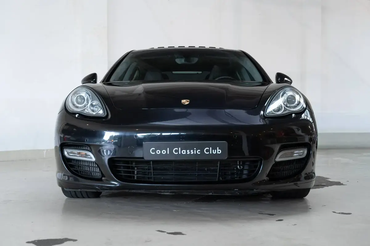 Usata Porsche Panamera Turbo 500 CV (367 kW) 2010 Nero Utilitaria