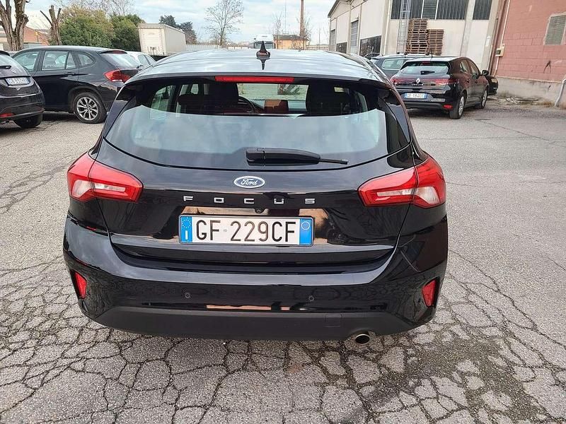 Usata Ford Focus 120 CV (88 kW) 2021 Nero Berlina