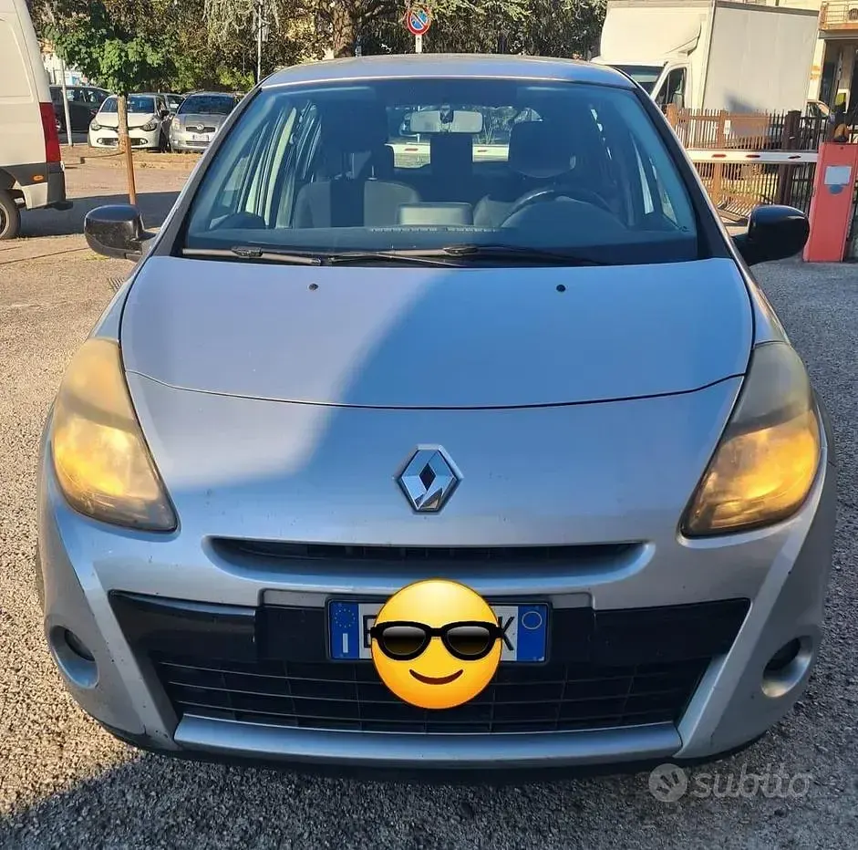 Usata Renault Clio 68 CV (50 kW) 2010 Grigio Utilitaria