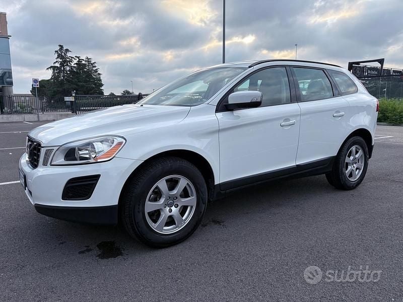Usata Volvo XC60 136 CV (100 kW) 2012 Bianco SUV