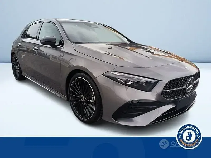 Nuova Mercedes A180 AMG 2026 Grigio Berlina