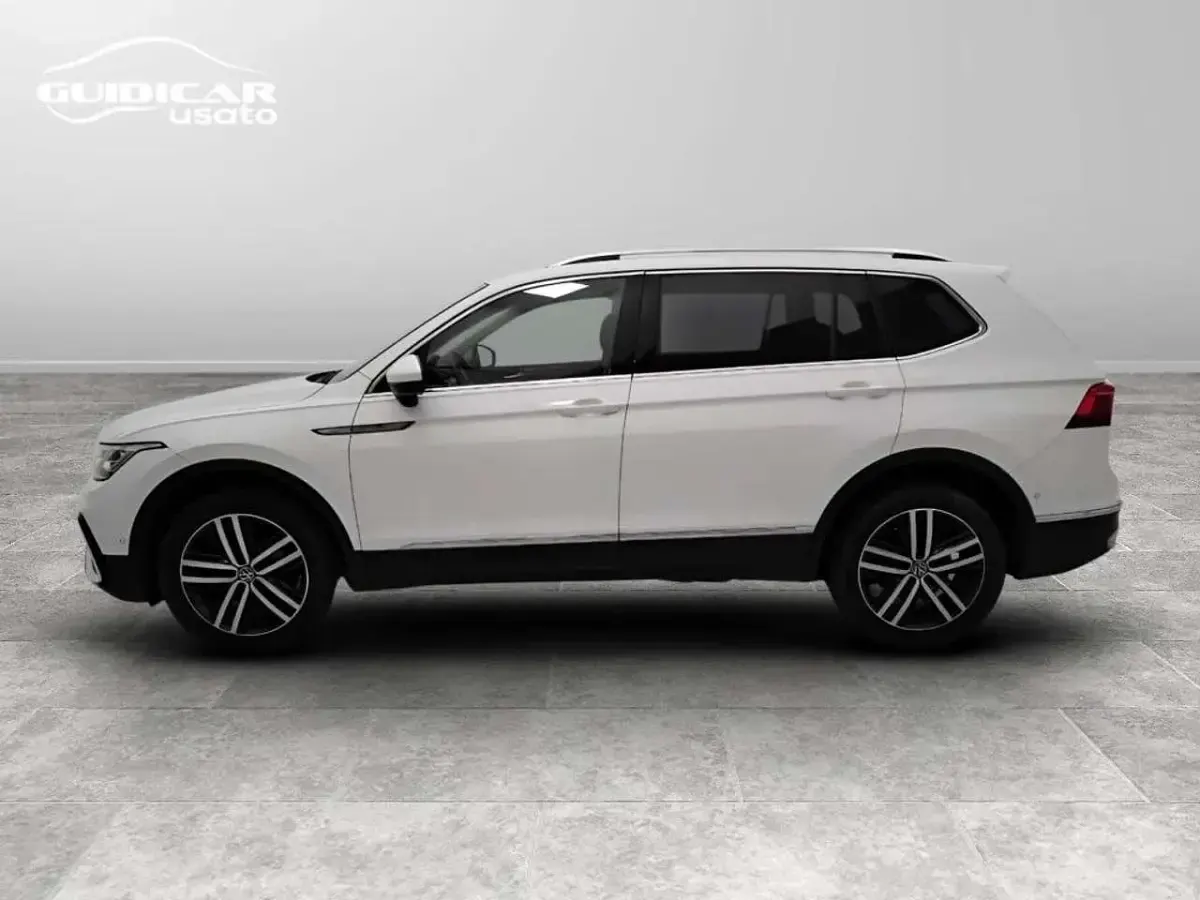 Usata VW Tiguan Allspace Elegance 150 CV (110 kW) 2022 Bianco SUV