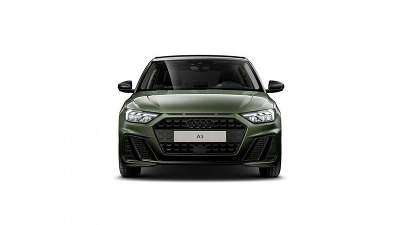 Nuova Audi A1 Sportback 116 CV (85 kW) 2025 Verde distretto metallizzato nero mito m Utilitaria