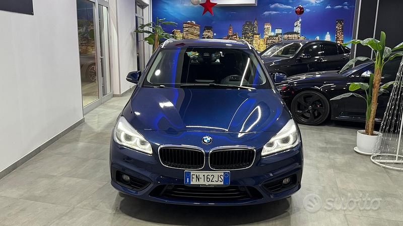 Usata BMW 218 Sport Line 150 CV (110 kW) 2018 Blu Monovolume