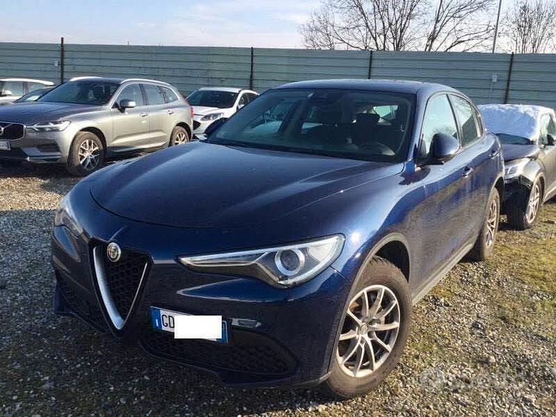 Usata Alfa Romeo Stelvio Business 190 CV (139 kW) 2020 Blu SUV