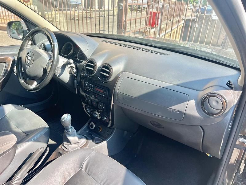 Usata Dacia Duster 110 CV (80 kW) 2011 Nero SUV