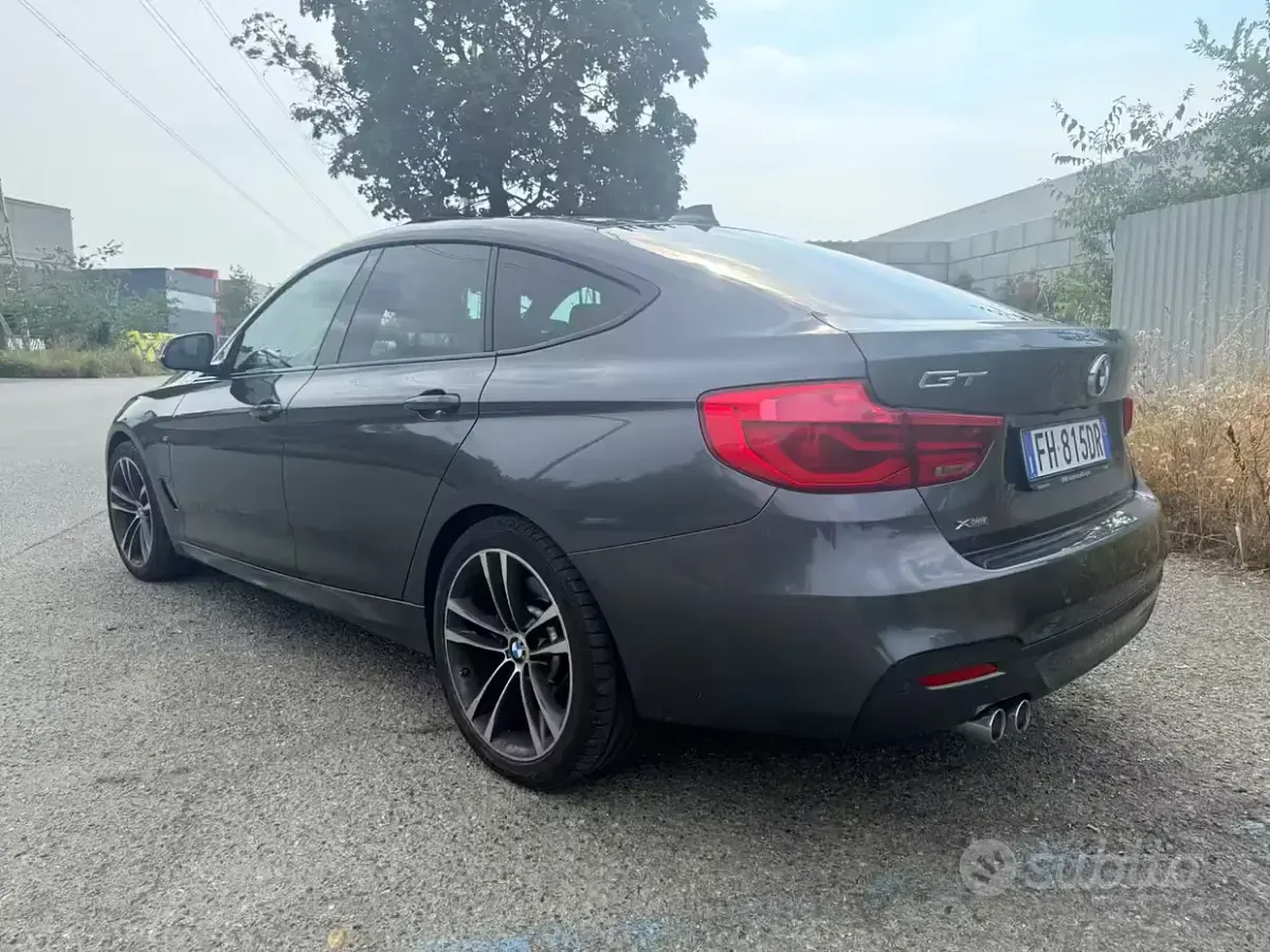 Usata BMW 320 M Sport 190 CV (139 kW) 2017 Grigio Berlina