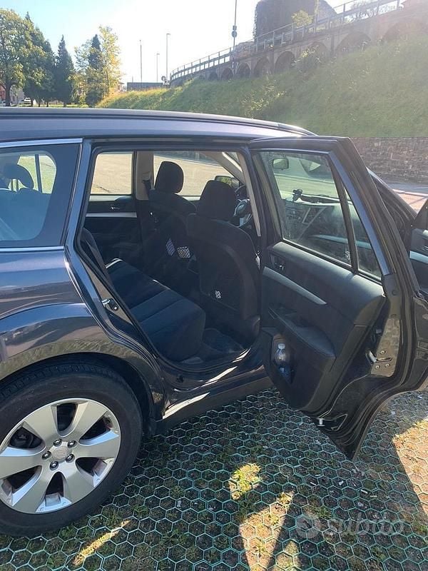 Usata Subaru Outback 150 CV (110 kW) 2009 Nero Station wagon