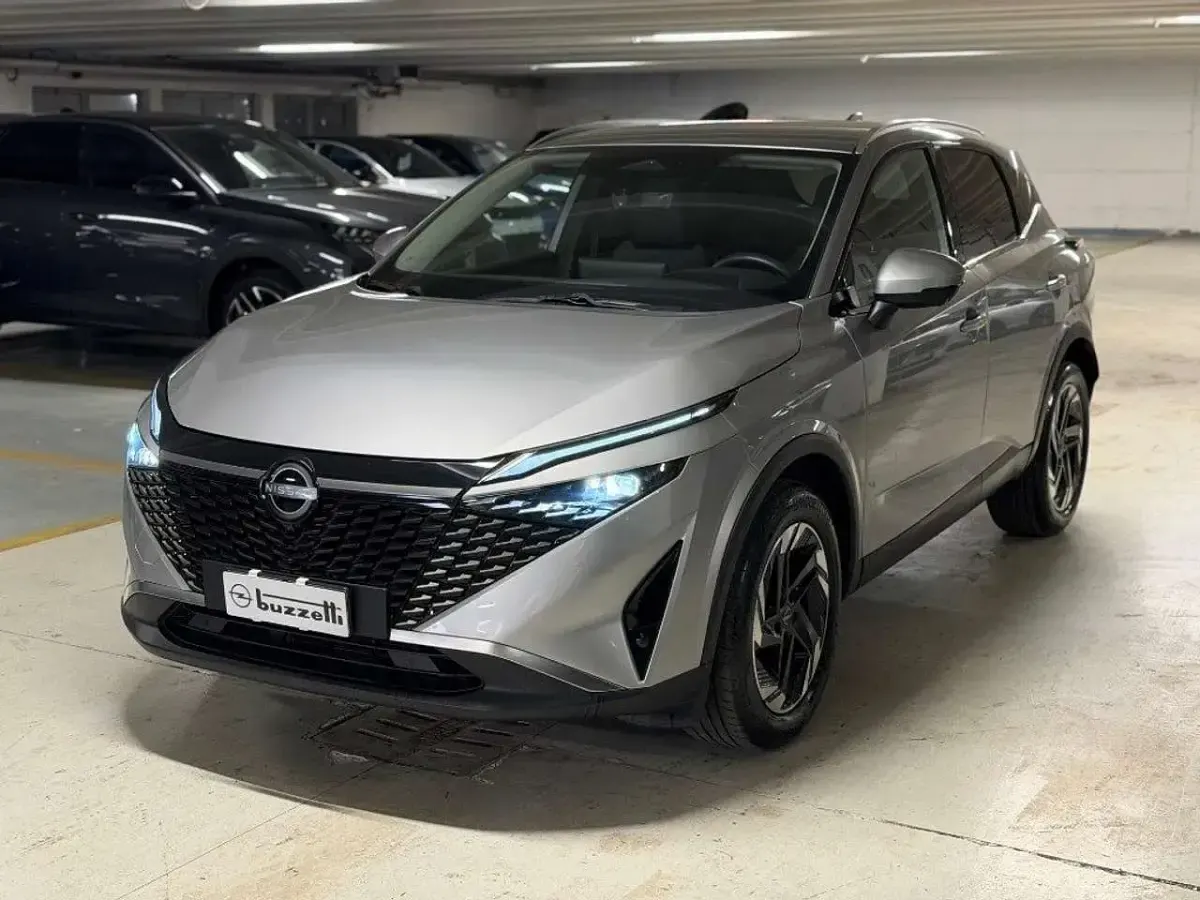 Usata Nissan Qashqai N-Connecta 140 CV (102 kW) 2025 Grigio SUV