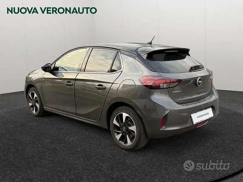 Usata Opel Corsa-e Elegance 56 kW (77 CV) 2020 Grigio Utilitaria