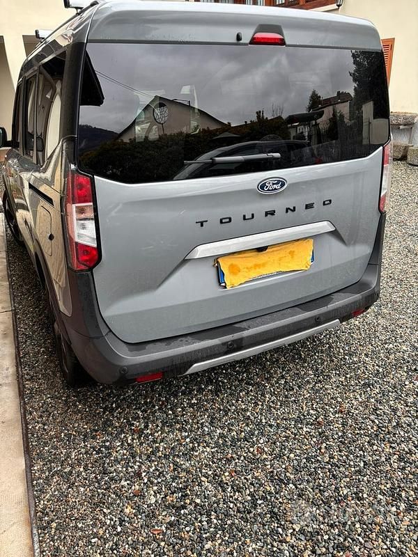 Usata Ford Tourneo 2025 Grigio Berlina