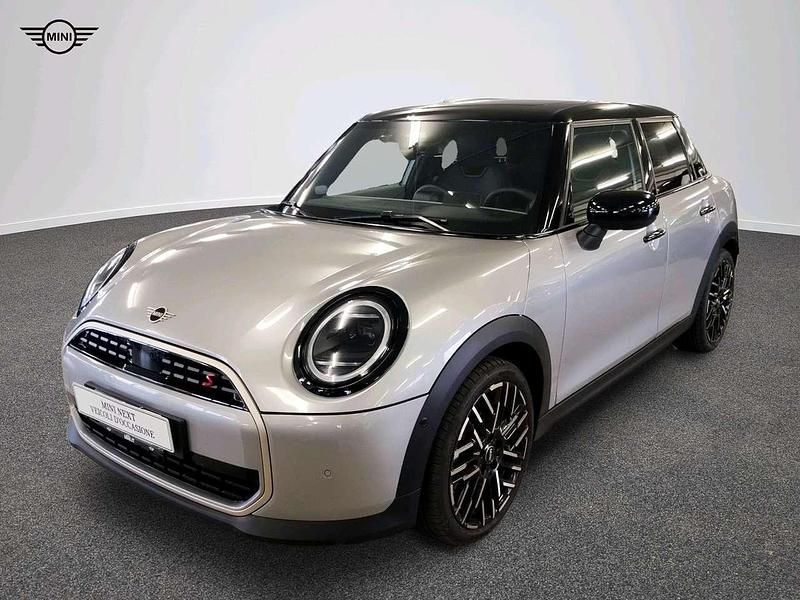 Grigio Usata 2025 Mini Cooper Favoured Utilitaria | 34.300 € (Super prezzo) - Immagine 1/4