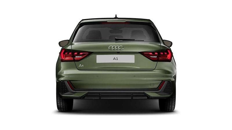 Nuova Audi A1 S-Line 116 CV (85 kW) 2026 Verde SUV