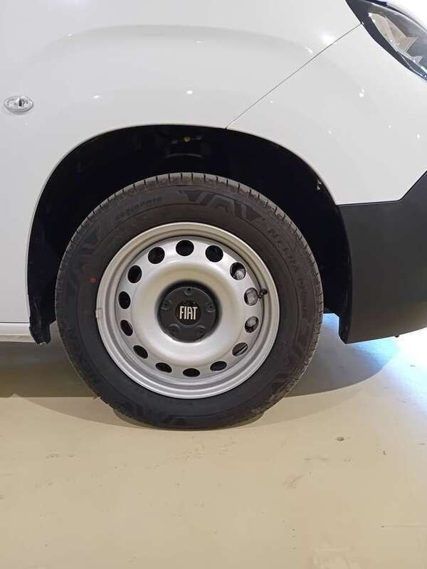 Nuova Fiat Doblò 101 CV (74 kW) 2025 Bianco Monovolume