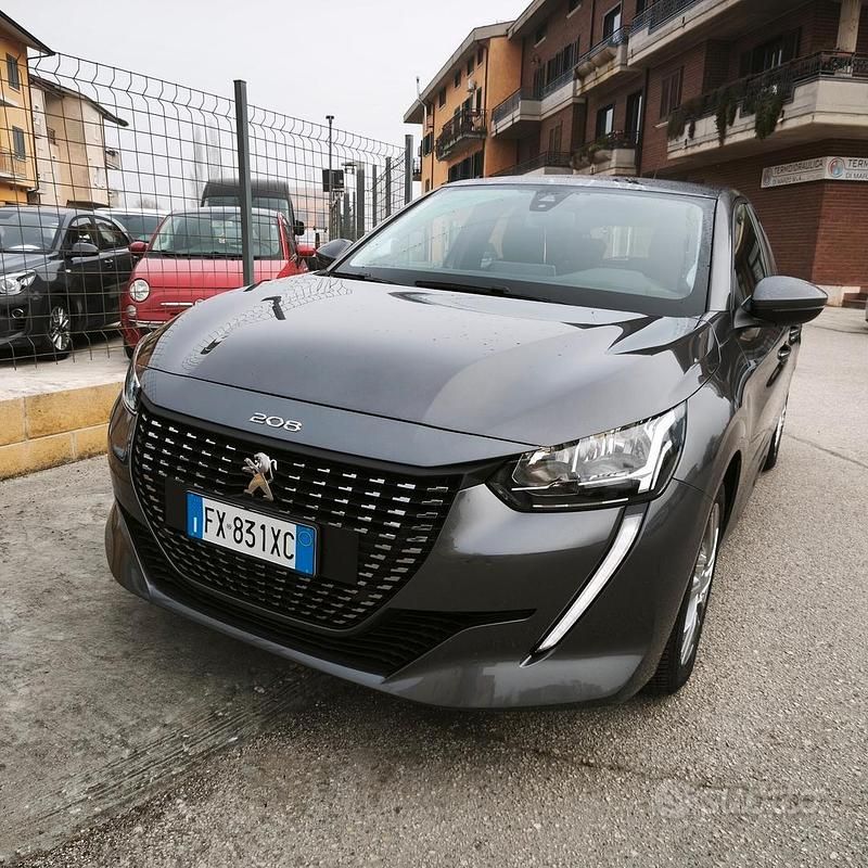 Usata Peugeot 208 Allure 101 CV (74 kW) 2020 Grigio Utilitaria