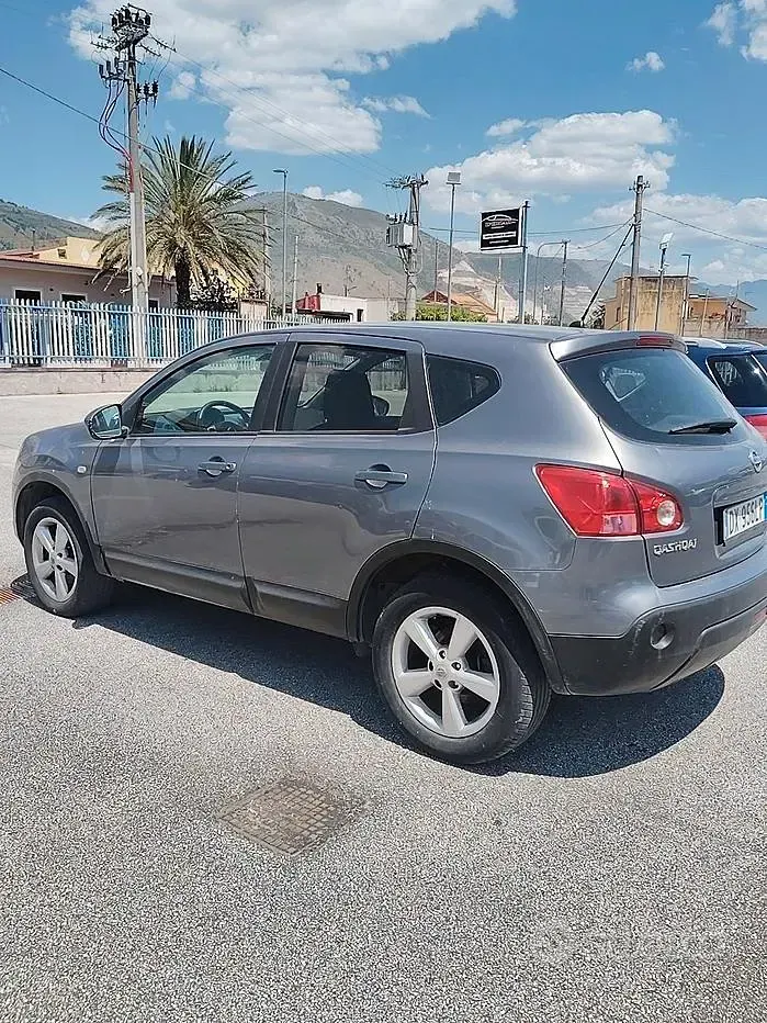 Usata Nissan Qashqai 103 CV (75 kW) 2009 Grigio SUV