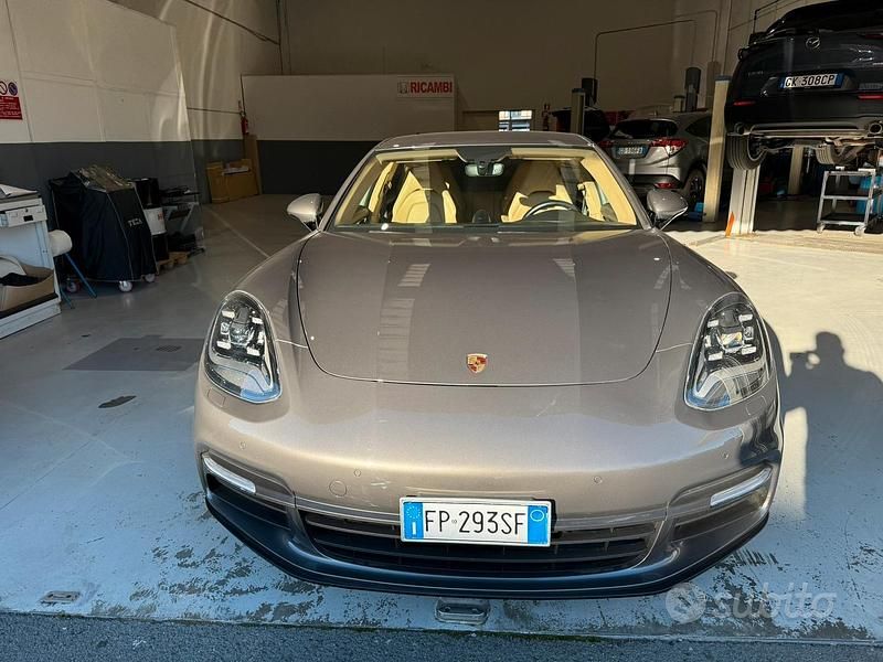 Grigio Usata 2018 Porsche Panamera 4 Tre volumi | 59.950 € - Immagine 1/4