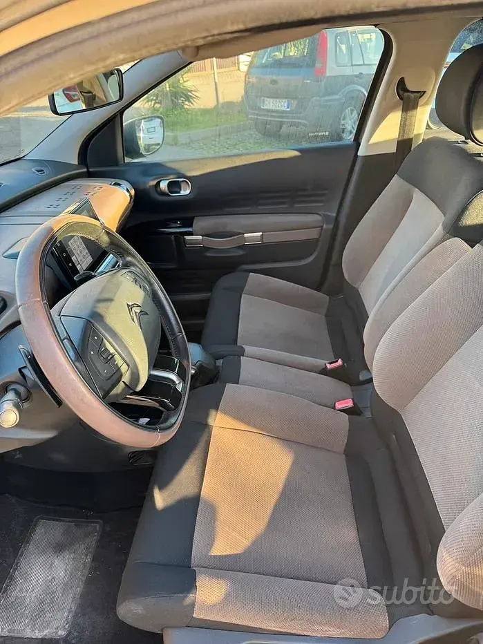 Begagnad Citroën C4 82 HK (60 kW) 2015 Sedan