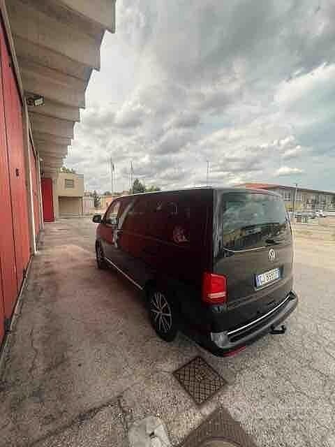 Usata VW Multivan 180 CV (132 kW) 2013 Nero Monovolume