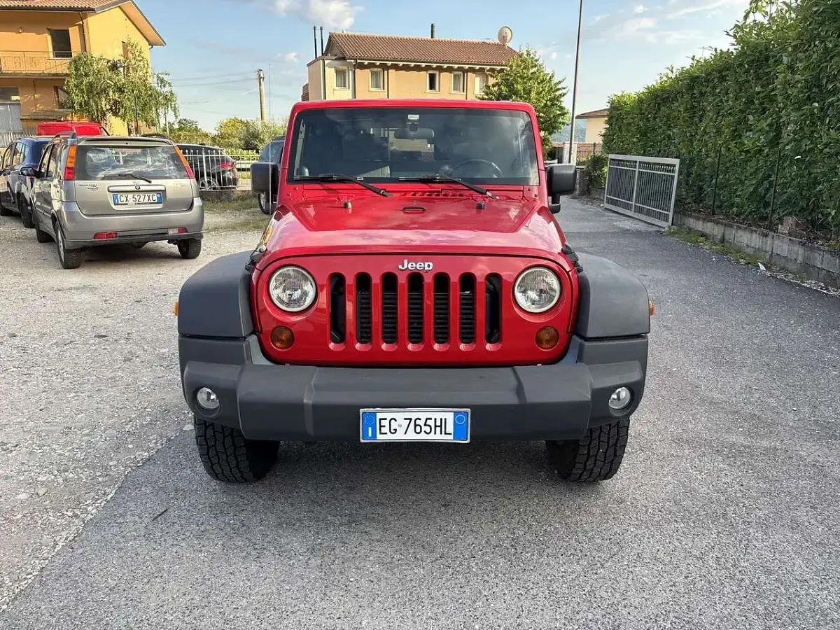Usata Jeep Wrangler Rubicon 177 CV (130 kW) 2011 Rosso SUV