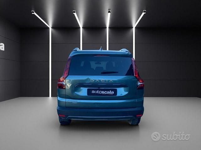 Usata Dacia Jogger Extreme 94 CV (69 kW) 2024 Verde Monovolume