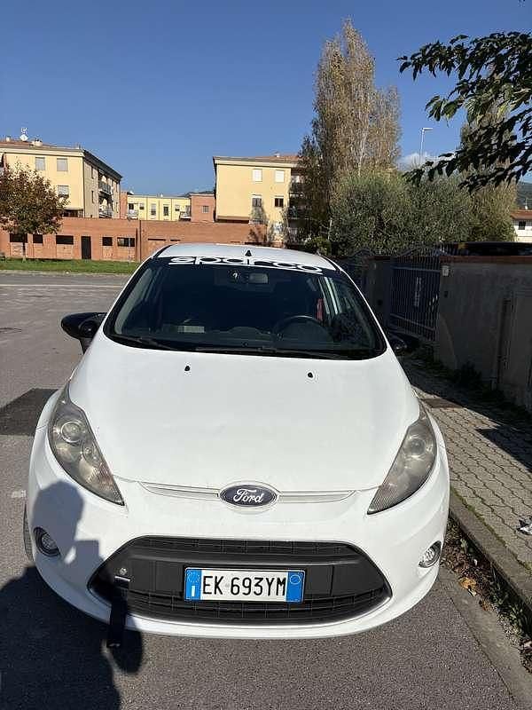 Usata Ford Fiesta Individual 95 CV (69 kW) 2012 Berlina