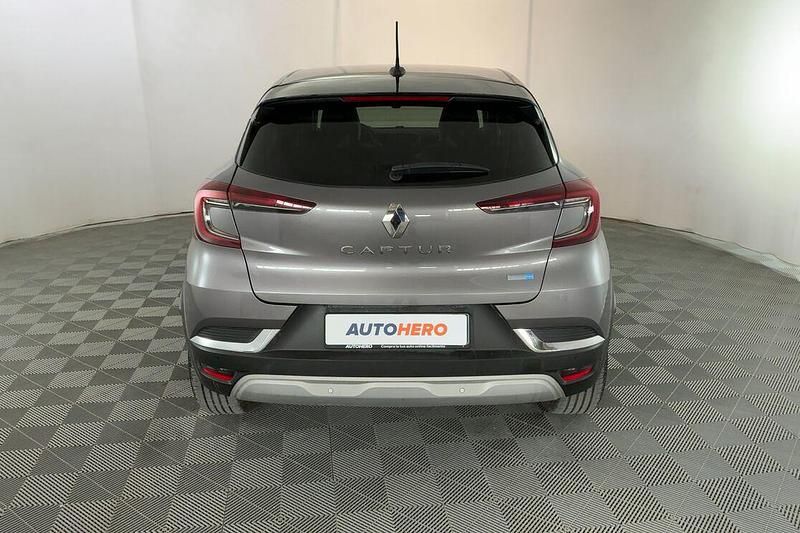 Usata Renault Captur Intens 143 CV (105 kW) 2022 Grigio SUV