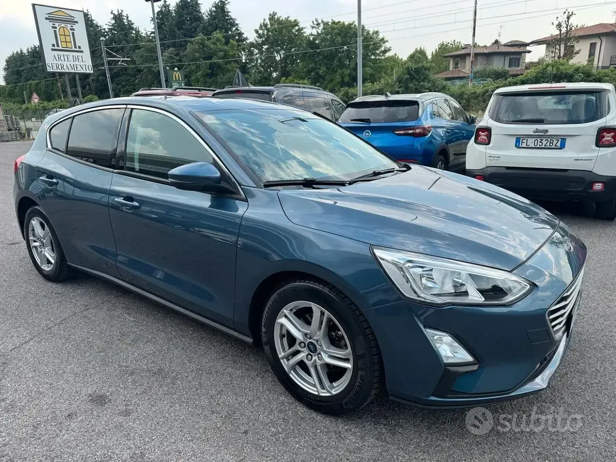 Usata Ford Focus Titanium 120 CV (88 kW) 2019 Blu Berlina