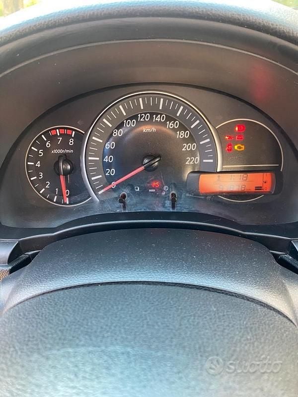 Usata Nissan Micra 80 CV (58 kW) 2015 Nero Berlina