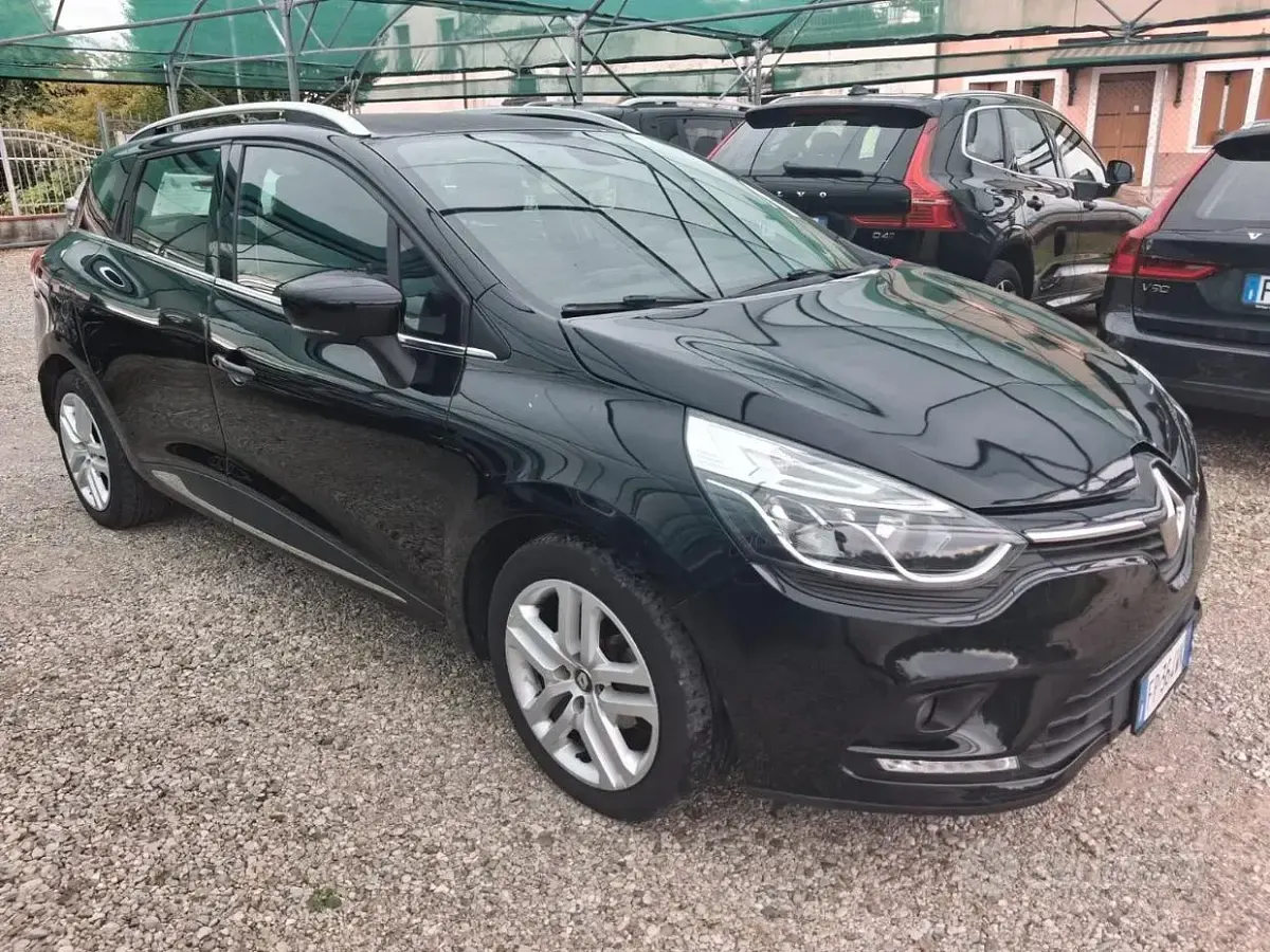 Usata Renault Clio Zen 90 CV (66 kW) 2018 Nero Station wagon