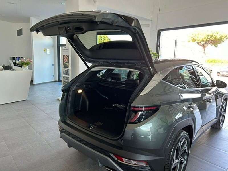 Usata Hyundai Tucson 179 CV (131 kW) 2023 Grigio SUV