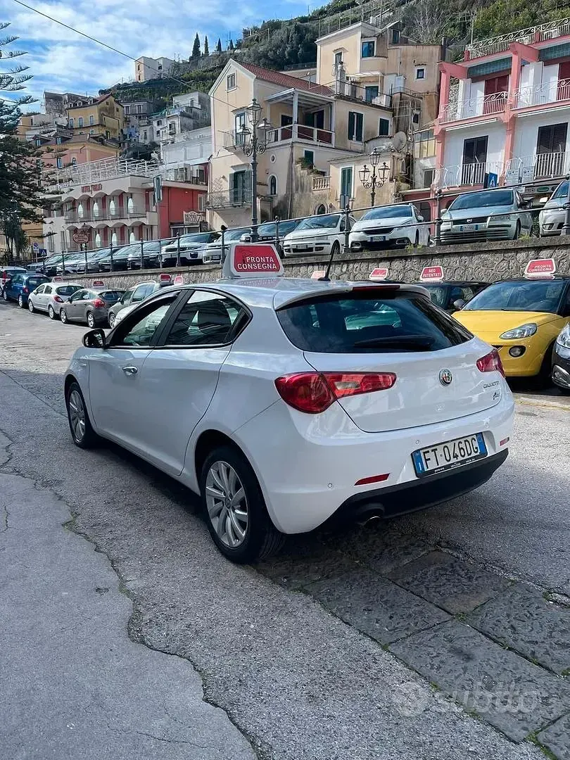 Occasion Alfa Romeo Giulietta Business 120 ch (88 kW) 2018 Blanc Citadine
