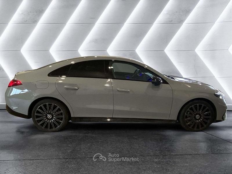 Usata Mercedes CLA250e Premium 354 CV (260 kW) 2025 Gray Berlina