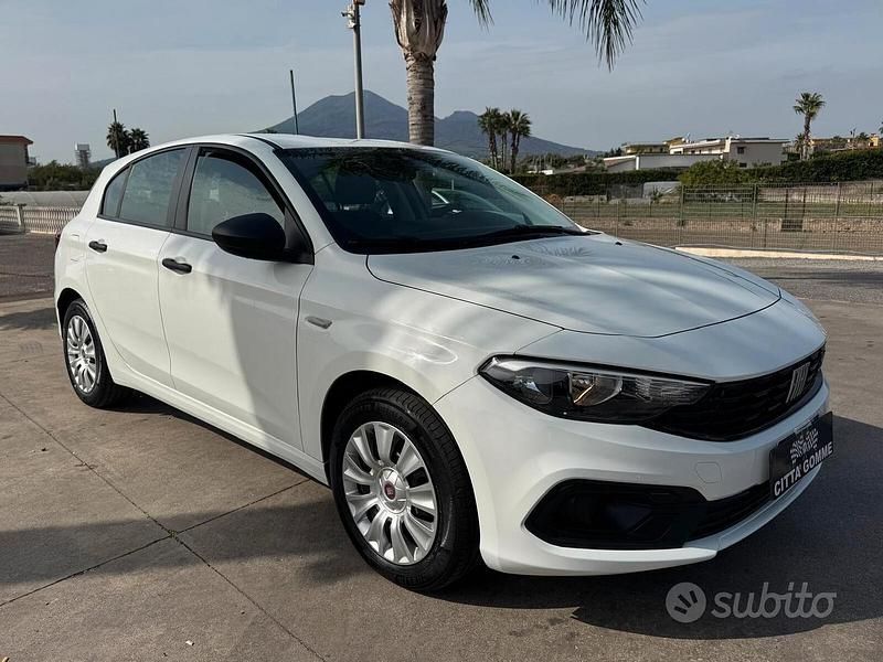 Bianco Usata 2022 Fiat Tipo Tre volumi | 11.499 € (Buon prezzo) - Immagine 1/4