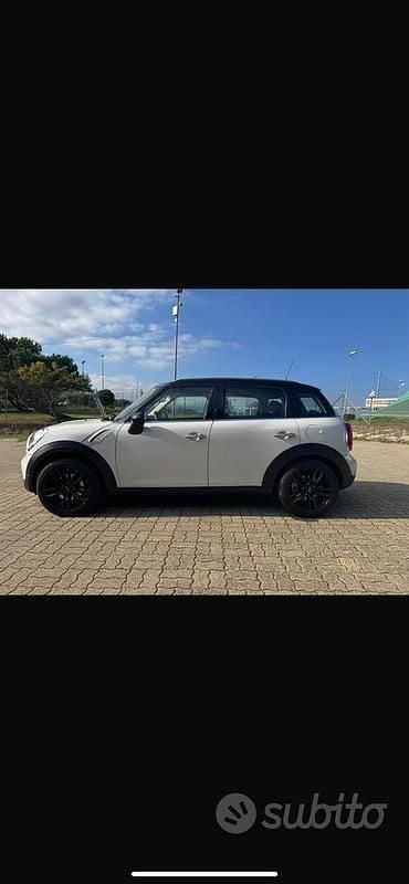 Usata Mini Cooper 122 CV (89 kW) 2011 Bianco Utilitaria