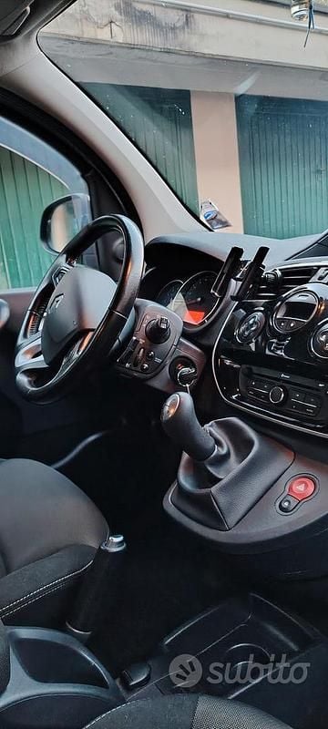 Usata Renault Kangoo LIMITED 90 CV (66 kW) 2017 Monovolume