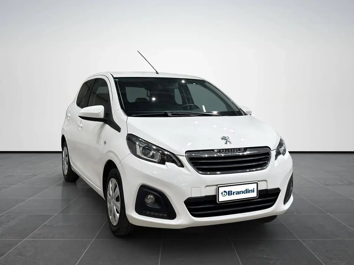 Usata Peugeot 108 GT-line 72 CV (52 kW) 2019 Bianco Utilitaria