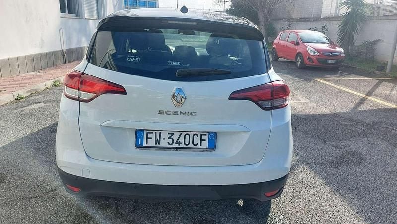 Usata Renault Scénic IV 120 CV (88 kW) 2019 Monovolume