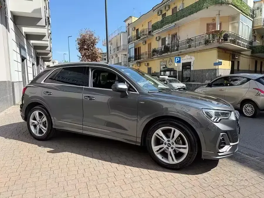 Usata Audi Q3 S-Line 150 CV (110 kW) 2022 Grigio SUV