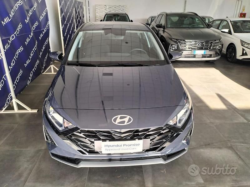 Usata Hyundai i20 100 CV (73 kW) 2024 Grigio Berlina