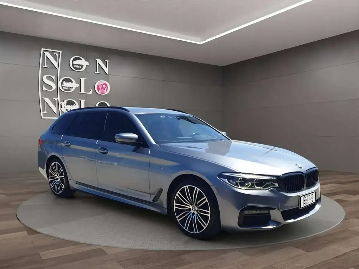 Usado BMW 530 M Sport 249 HP (183 kW) 2019 Cinzento Carrinha