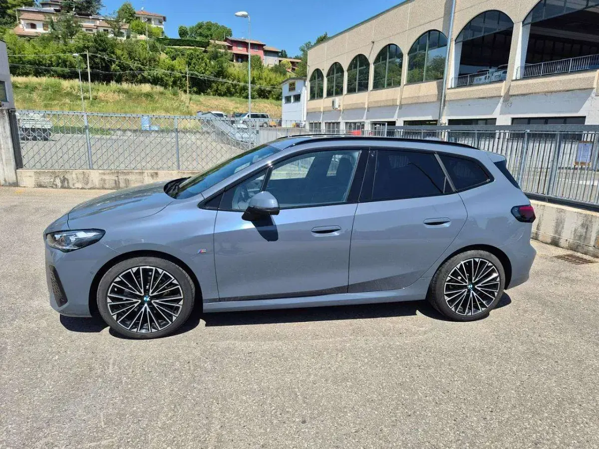 Usata BMW 218 Active Tourer M Sport 150 CV (110 kW) 2025 Grigio Monovolume