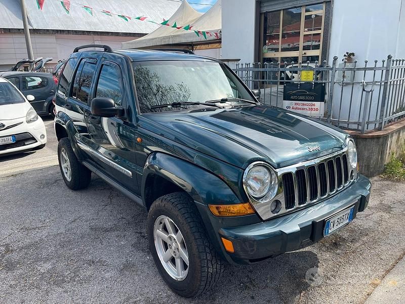 Usata Jeep Cherokee Limited 163 CV (119 kW) 2005 Verde SUV