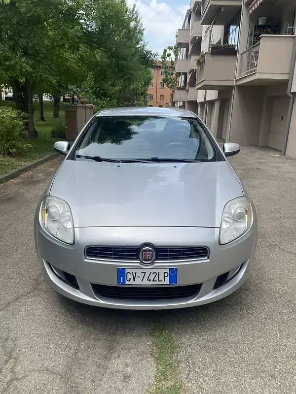 Usata Fiat Bravo 90 CV (66 kW) 2009 Utilitaria