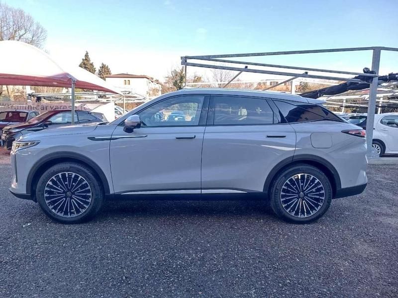 Nuova Omoda 9 143 CV (105 kW) 2026 Grigio SUV