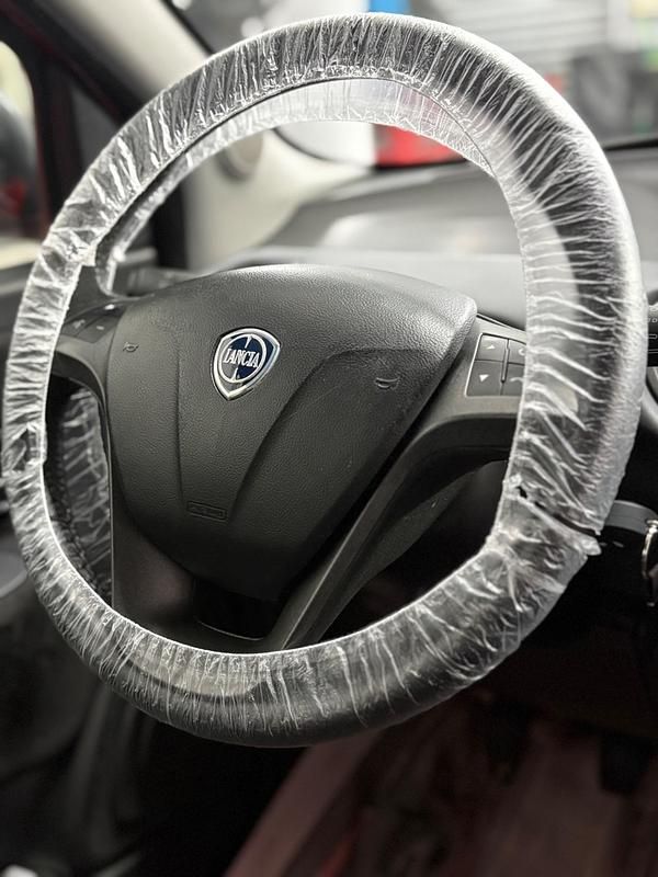 Begagnad Lancia Ypsilon S 95 HK (69 kW) 2016 Röd Halvkombi