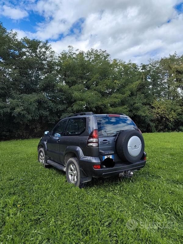 Usata Toyota Land Cruiser 163 CV (119 kW) 2003 Grigio SUV