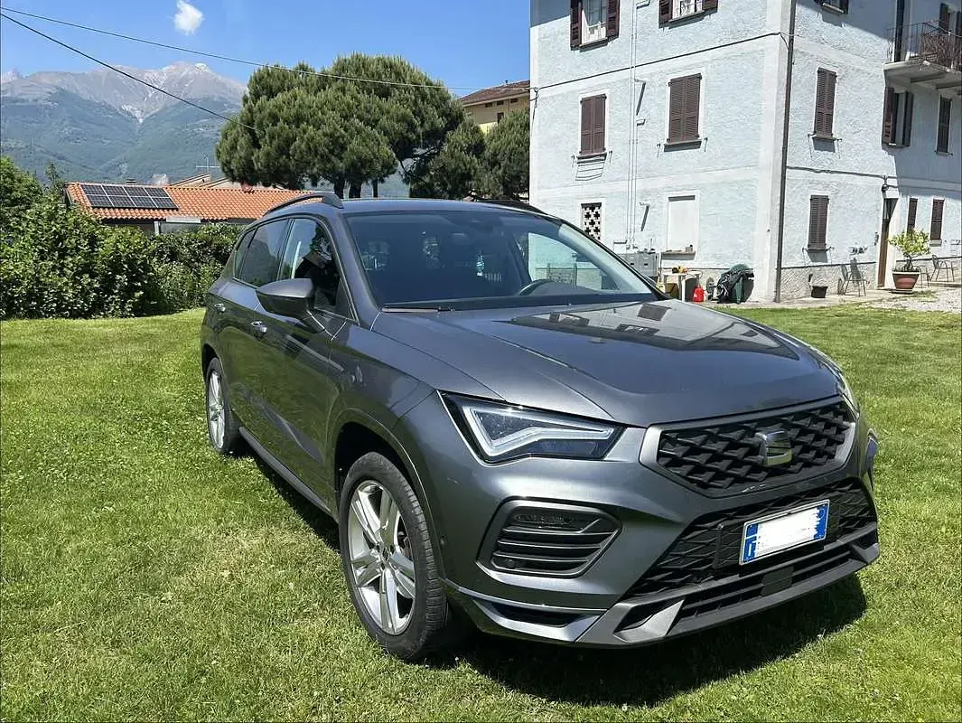 Usata Seat Ateca 4Drive 190 CV (139 kW) 2023 Grigio SUV