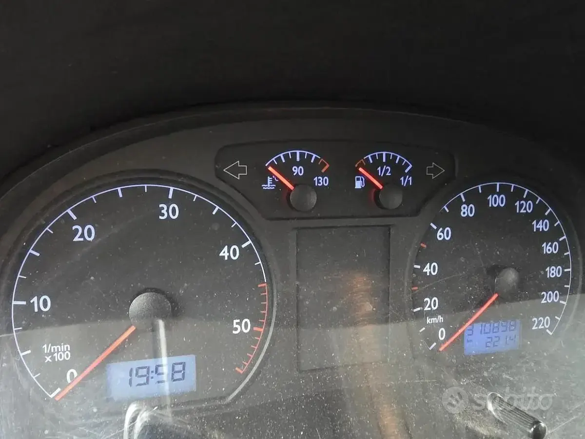 Usata VW Polo 75 CV (55 kW) 2003 Nero Berlina